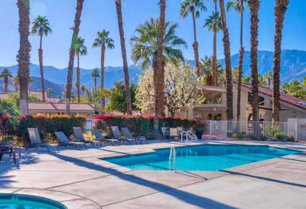 Modern Palm Springs Escape! Apartment ภายนอก รูปภาพ